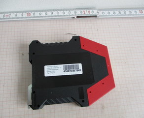 Вычислительный блок
PRSU/4 Auswertegerät
Versorgungsspannung: 24V AC/DC
Montage: DIN Montage auf Hutschiene
Kontaktbestückung: 3 Schließer, 1 Öffner
Rückstellung: aut. / ext.
Temperaturbereich: -25°C bis +55°C
Sicherheitskategorie: EN ISO 13849-1
PL