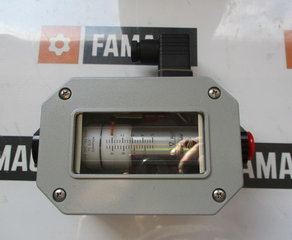 Сигнализация
Flow Rate Alarms
M:
meter style:........ Flow Alarm
(1 switch)
3:
port size range:.... 1/4” - 1/2”
A:
material:........... Aluminum
6:
pressure rating:.... max. 3500 psig
H:
fluid media:........ Oil @ 0.873
specific gravity
A:
porting/thread type: 3/8” NPTF,
dry seal
05:
flow range:......... 0.5 - 5.0 gpm AW Lake