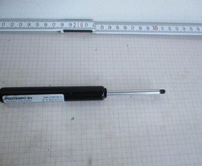 Газлифт
Gasdruckfeder 6-15 Hub 60
G0106060048
Ausschubkraft: 
100 Newton Protempo